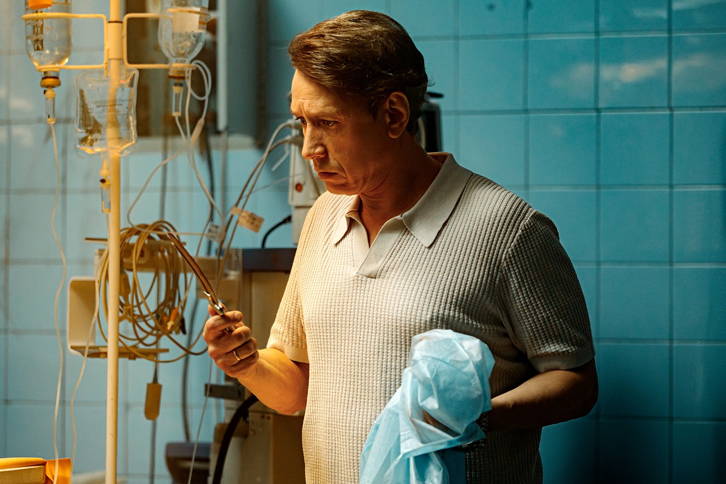 Александр Яценко возвращается в&nbsp;прошлое в&nbsp;сериале «Жизнь заново»