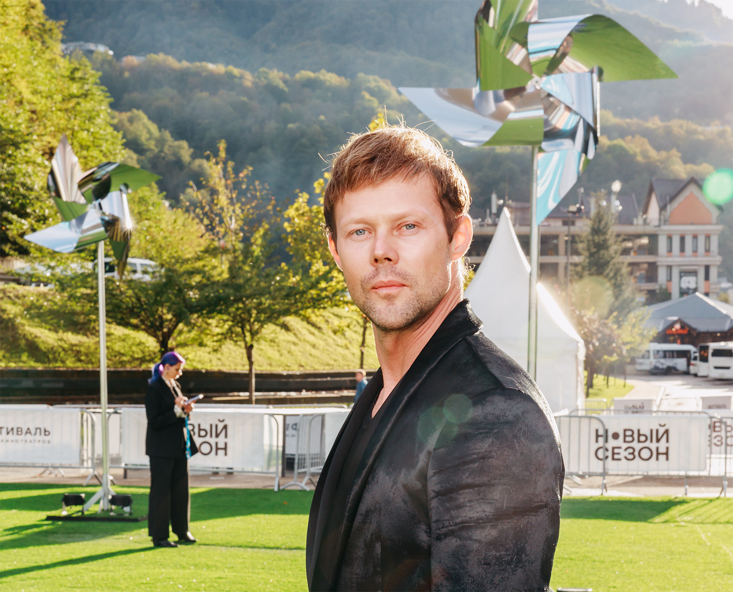 «Новый сезон», день 5: Даниил Воробьев в&nbsp;лютом гриме, Куценко-зэк и&nbsp;неугомонные вампиры