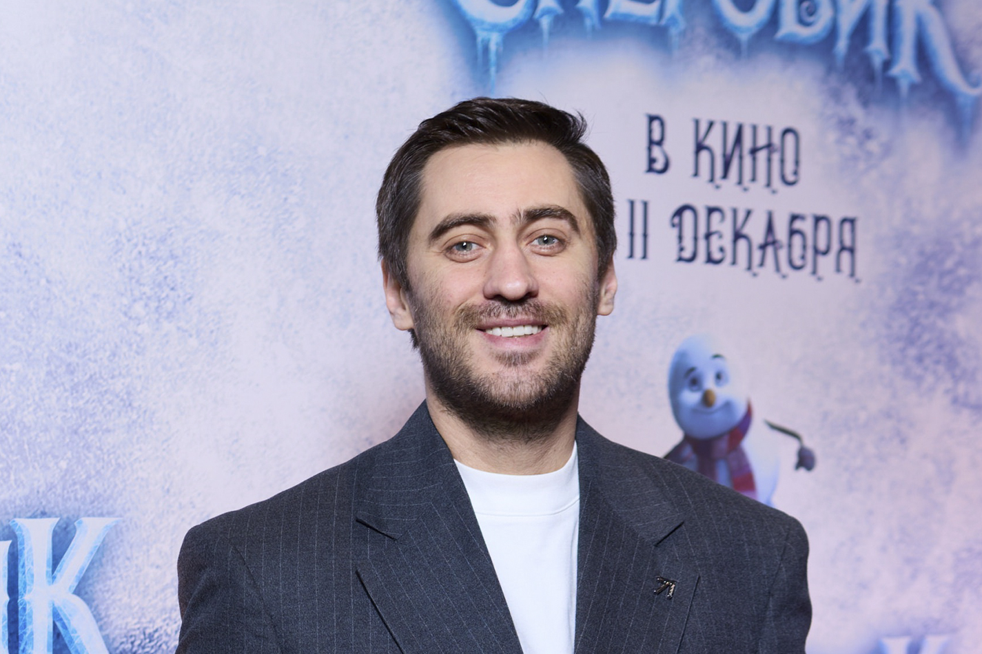 Чеботарев, Самойленко, Разумовская с&nbsp;детьми на&nbsp;премьере «Снеговика»: фото