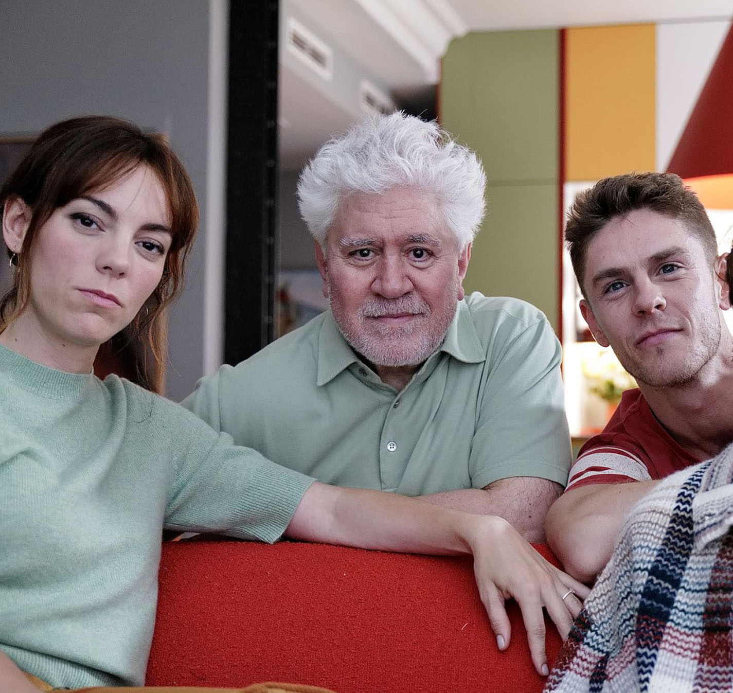 Альмодовар показал трейлер «Горького Рождества»