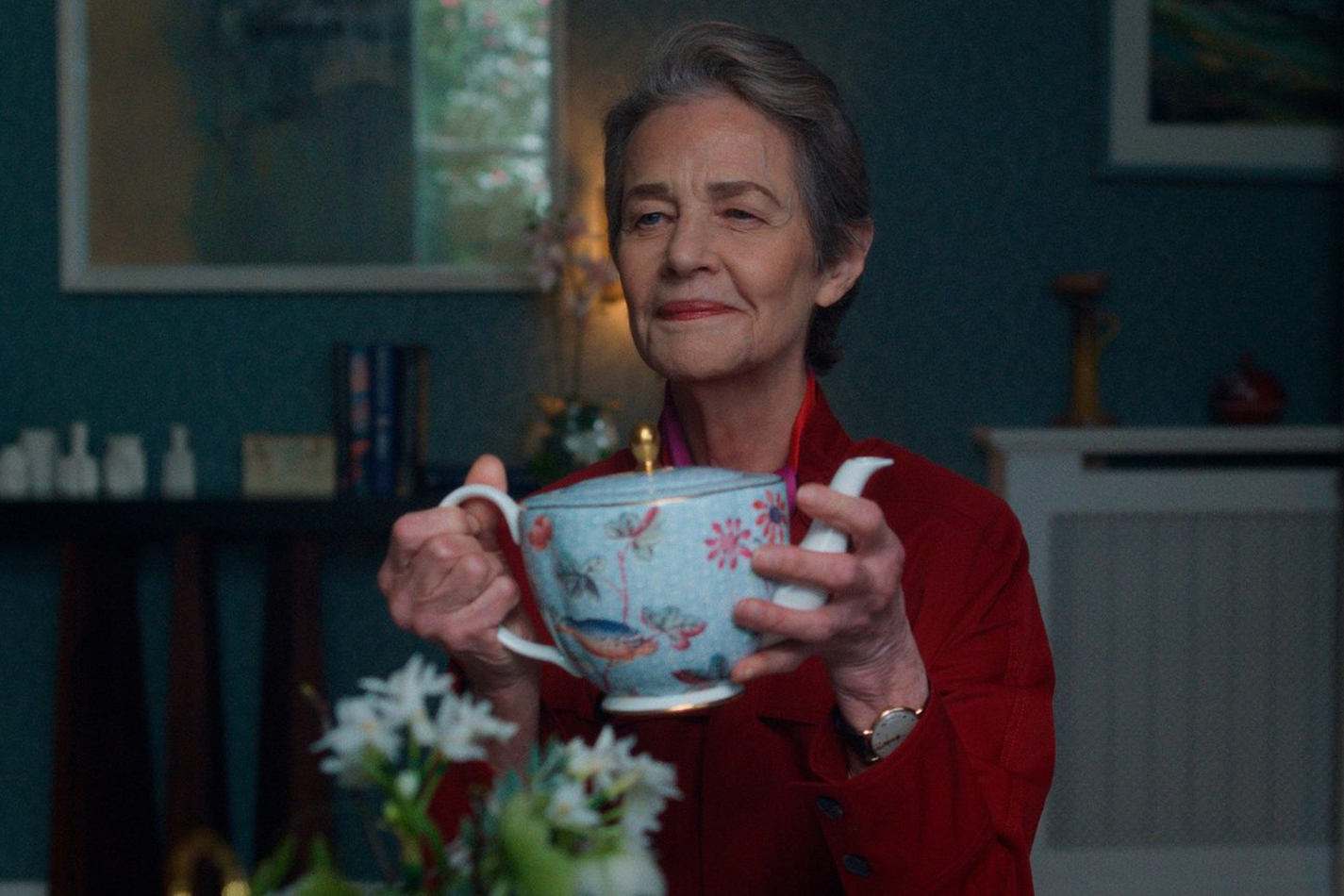 Вышел первый трейлер фильма «Отец мать сестра брат» Джармуша