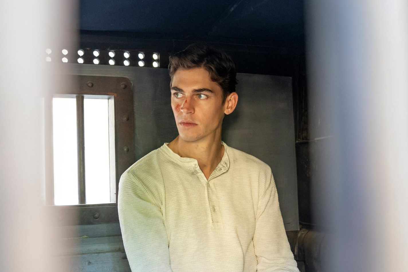 Юный Холмс сталкивается с&nbsp;неприятностями в&nbsp;трейлере «Молодого Шерлока»