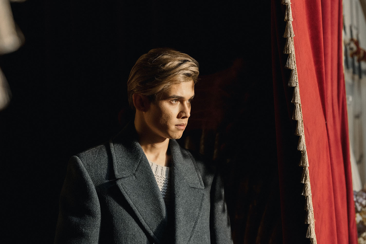 Рузиль Минекаев сыграет однорукого циркача