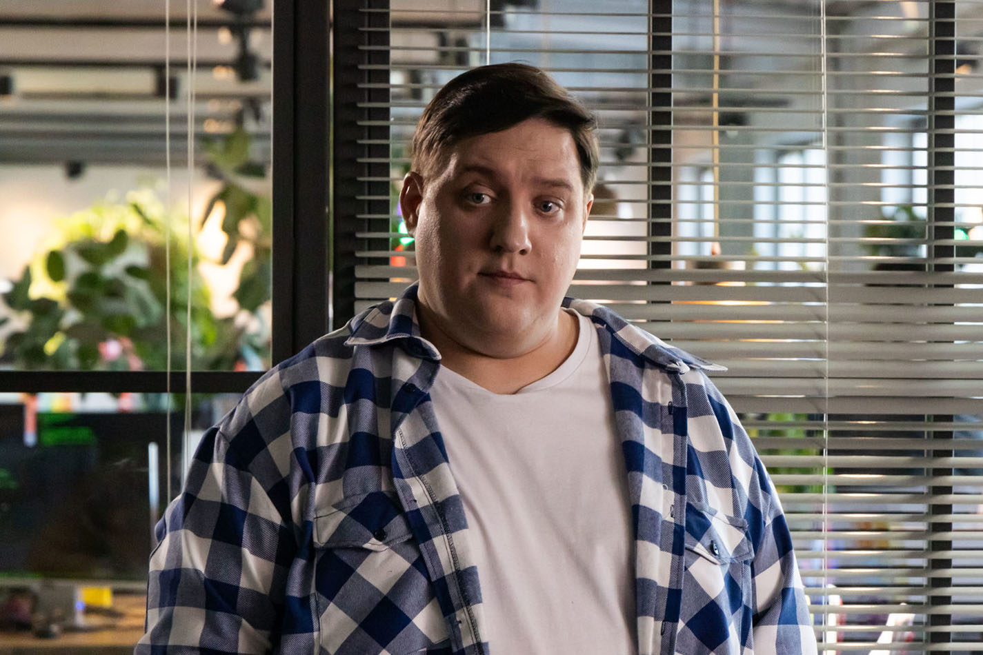 Роман Попов