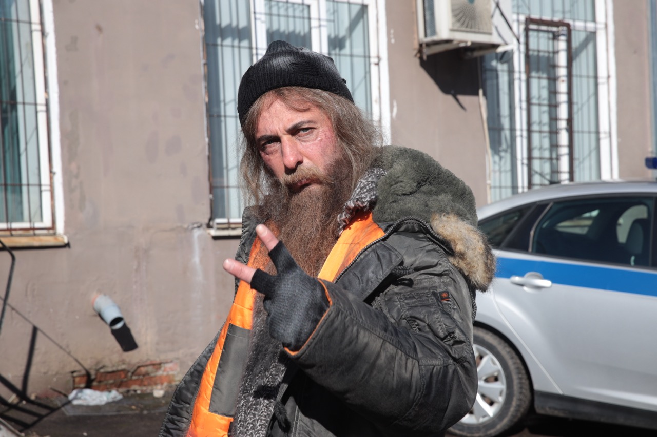 Демис Карибидис