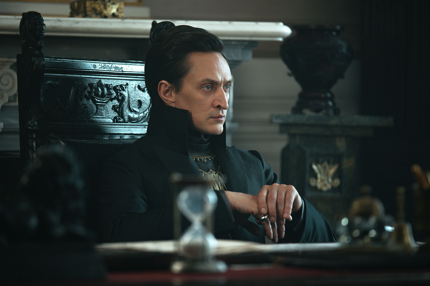 Юрий Чурсин в роли мага