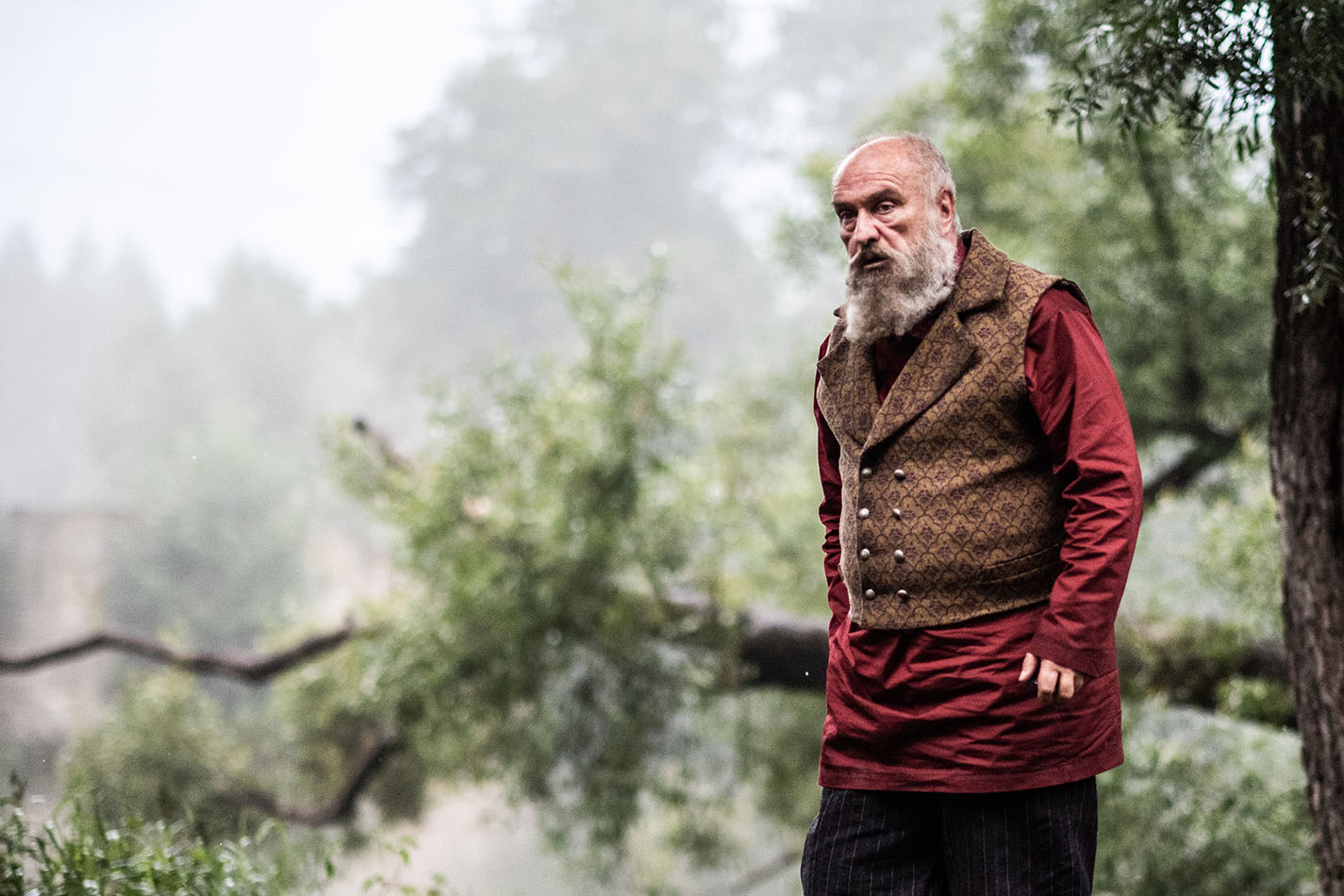 Александр Балуев