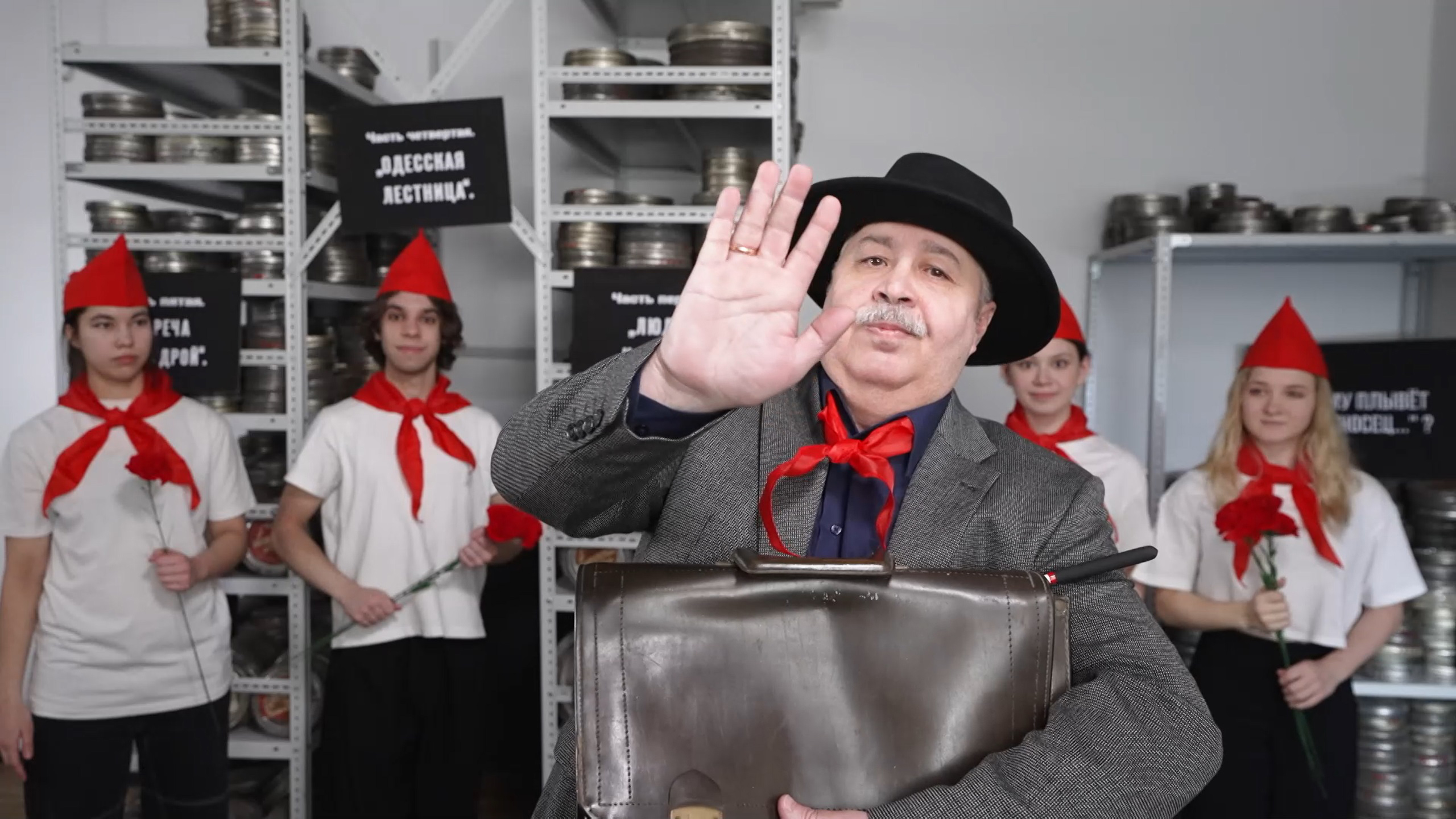 «Почему плывет “Броненосец…”?»