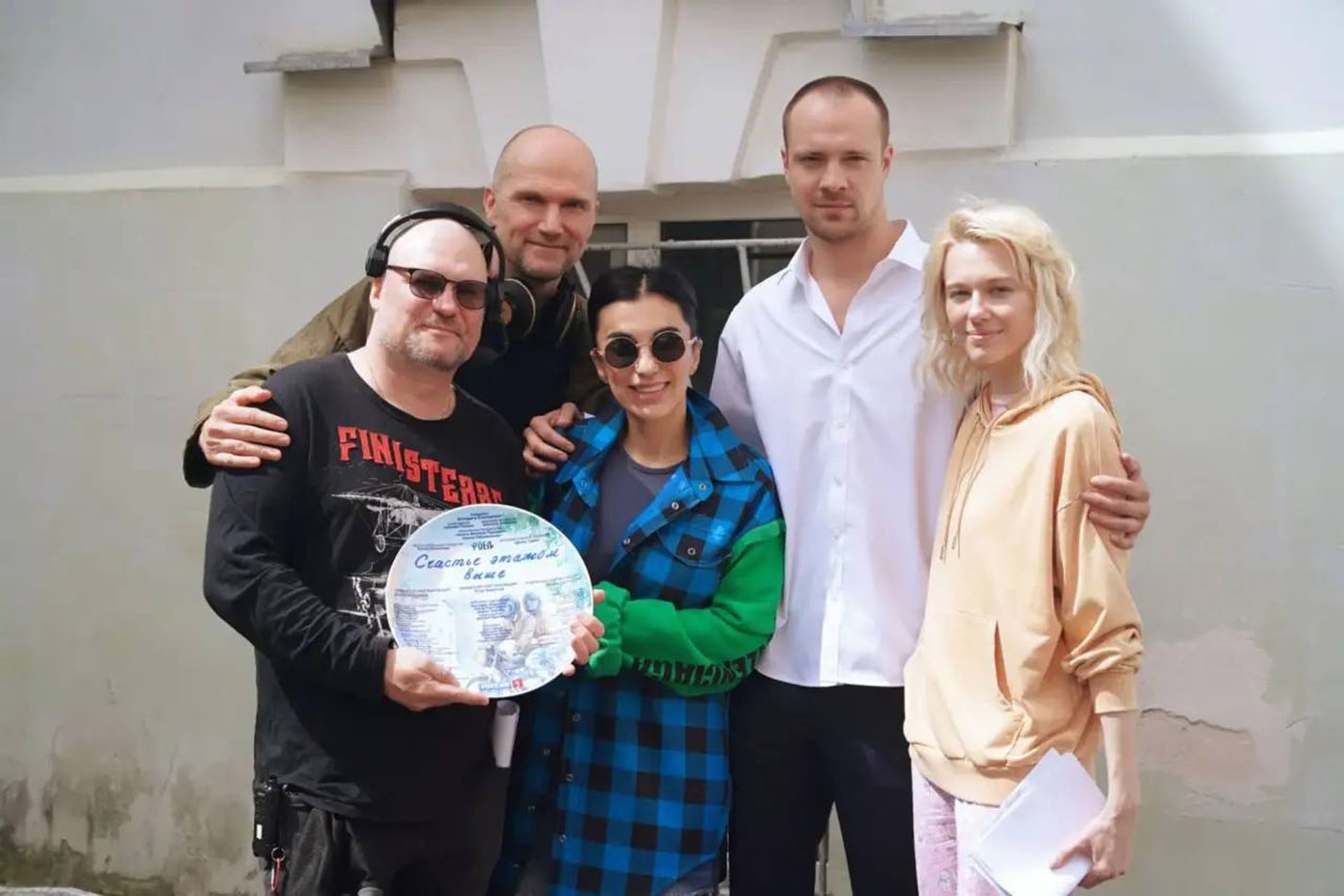 Съемочная группа сериала «Счастье этажом выше»