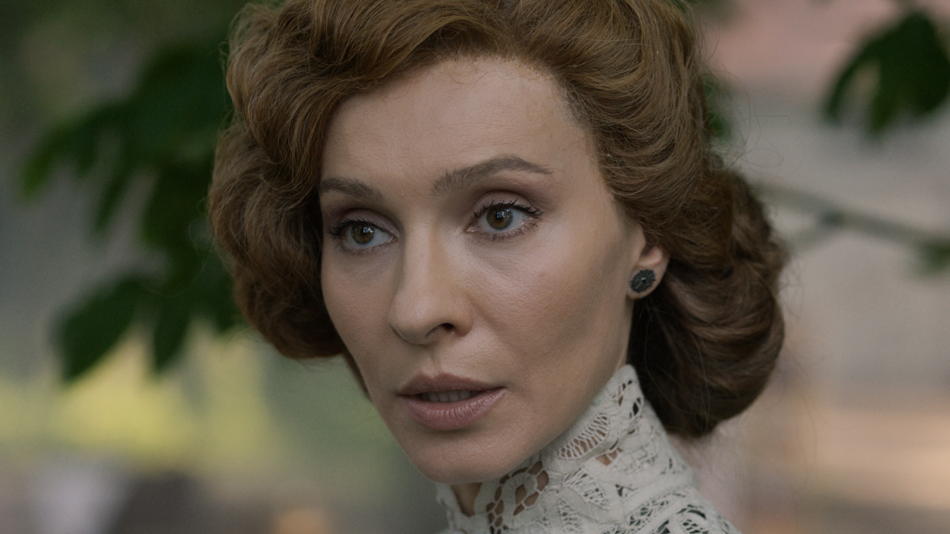 Появился фрагмент сериала «Очарованные» с&nbsp;Еленой Подкаминской