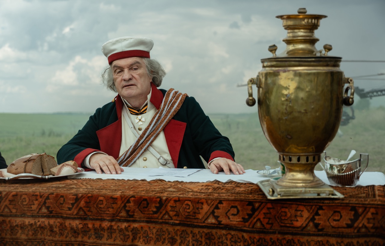 Александр Балуев
