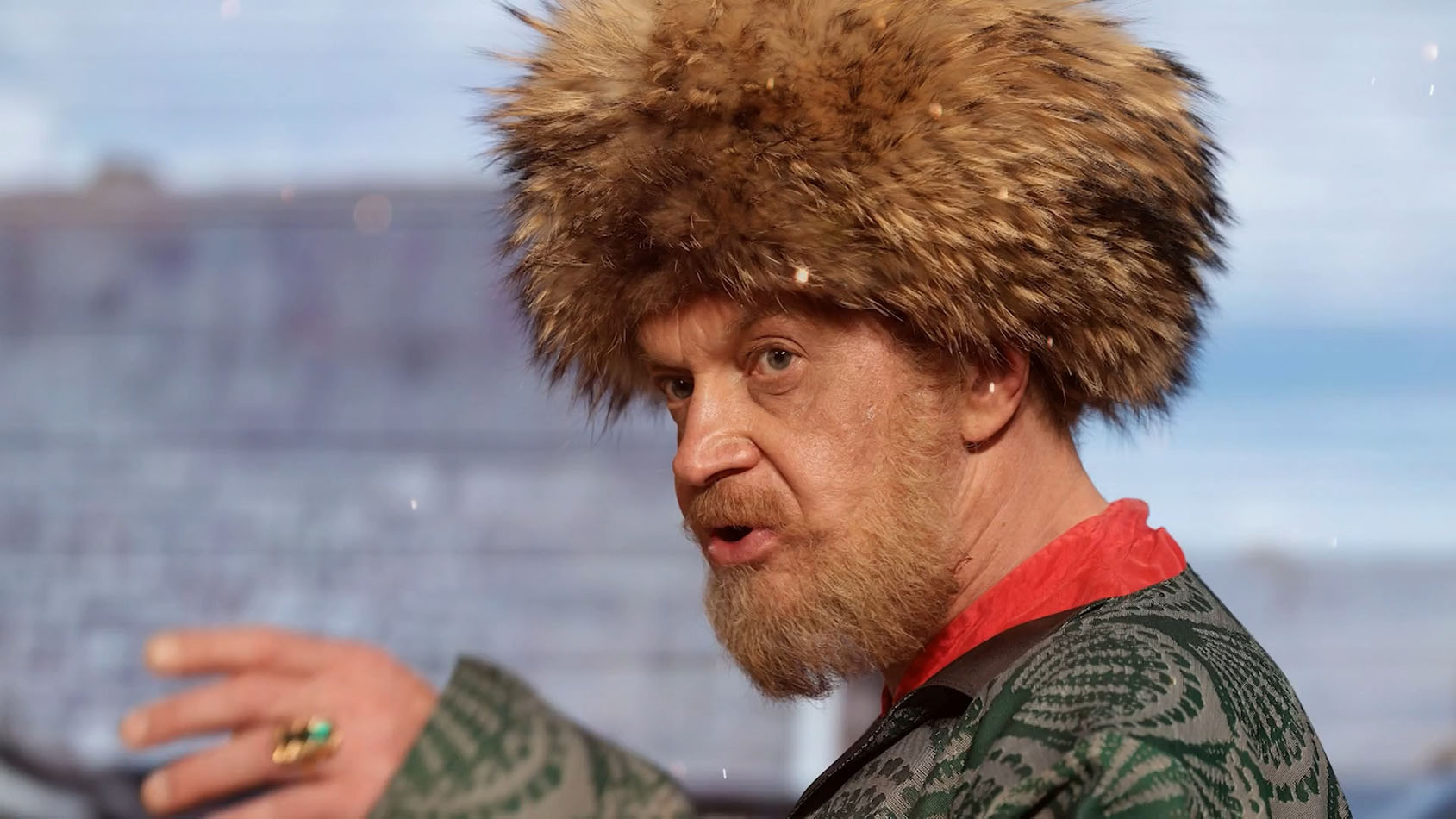 Ведущий фильма Михаил Горевой