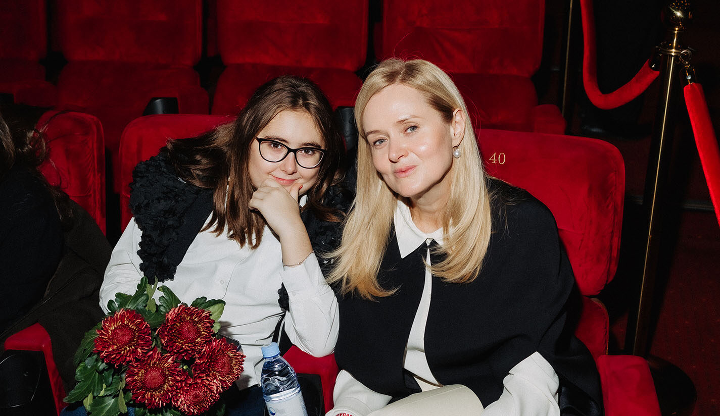 Анна Михалкова с&nbsp;мужем и&nbsp;детьми, Мила Ершова с&nbsp;семьей на&nbsp;премьере сериала «Полураспад»
